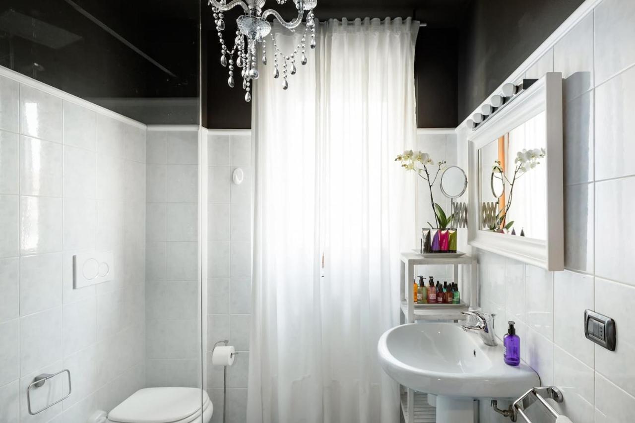 Golden Suite Apartment & Day Use ミラノ エクステリア 写真