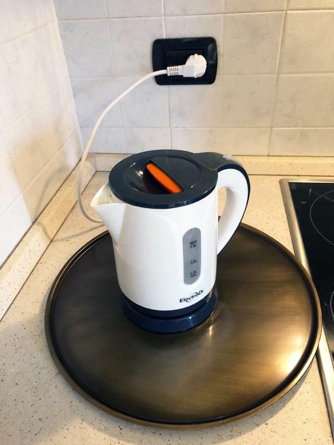 Golden Suite Apartment & Day Use ミラノ エクステリア 写真